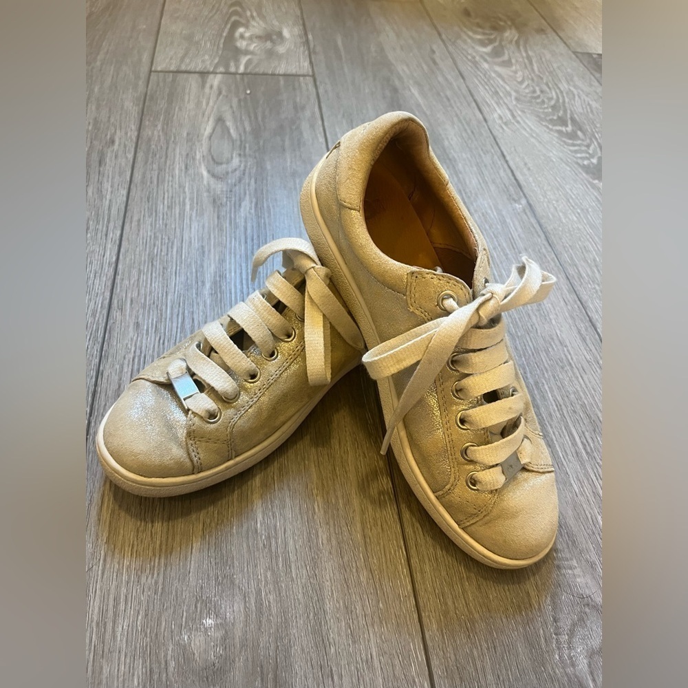 UGG Milo Stardust Trainer Sneaker Size 7